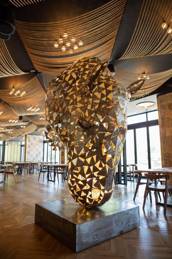 Equos Resort Hotel Tirana Eksteriør billede